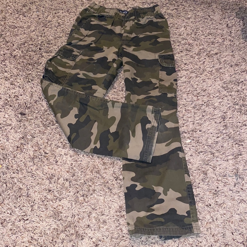The Children’s Place Size 10 (Boys) Army Camouflage Pants